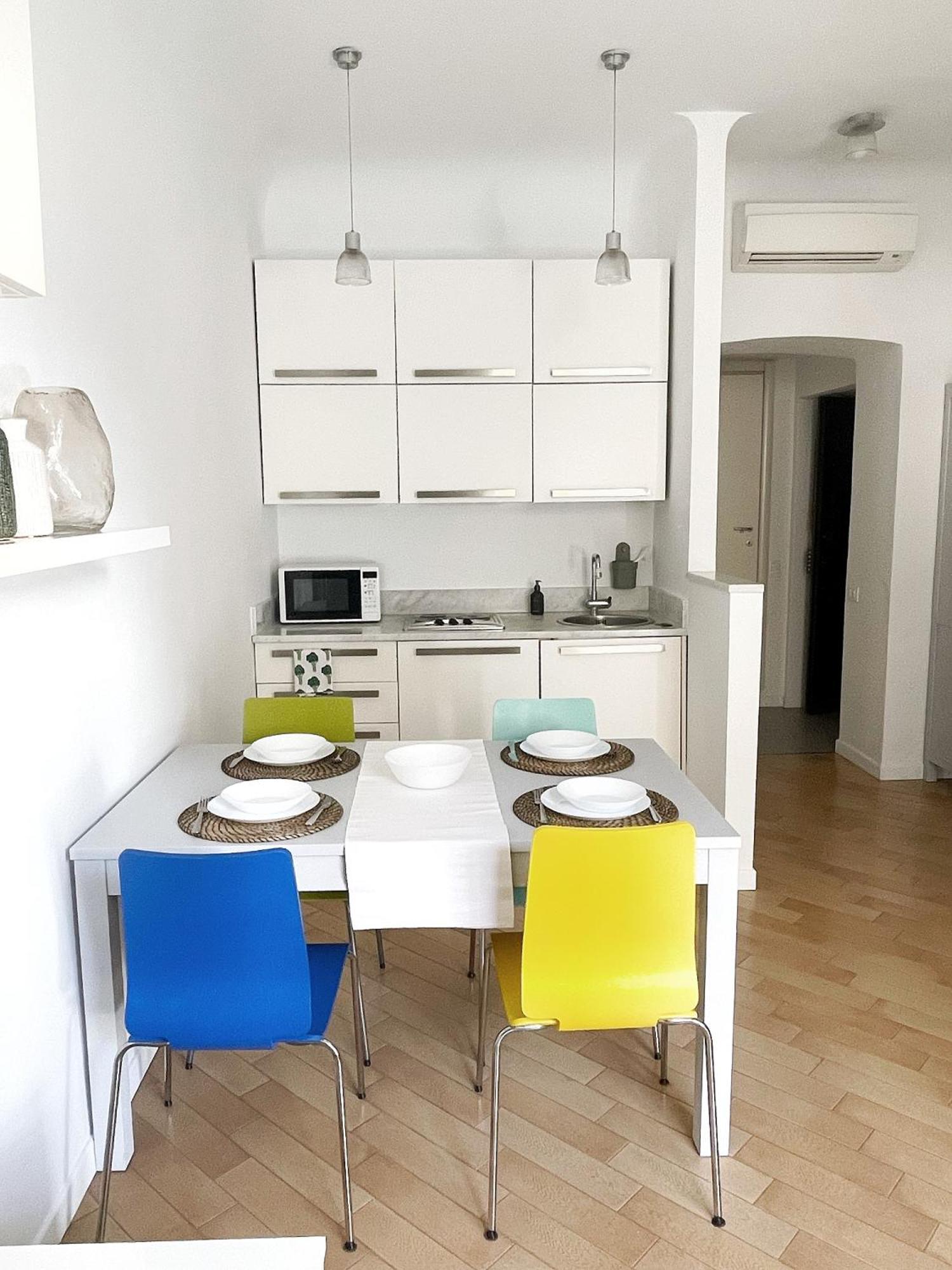 Ferienwohnung Ampio E Accogliente Bilocale - Fara 1, Porta Nuova Mailand Exterior foto